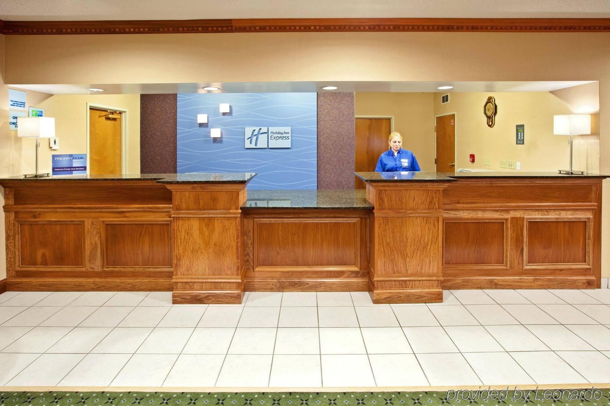 Holiday Inn Express & Suites Harrison By Ihg Buitenkant foto